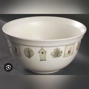 Pfaltzgraff bowl Discontinued Made In USA  Naturewood. Excellent Condition